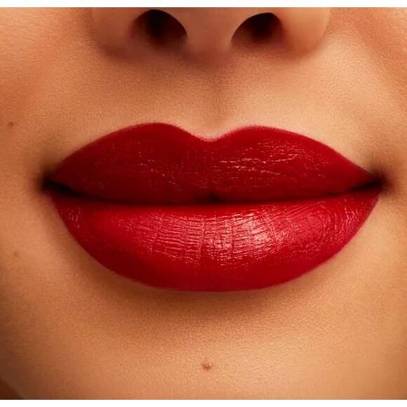 Mac Cosmetics Love Me Liquid Lipstick - Picture 2 of 5